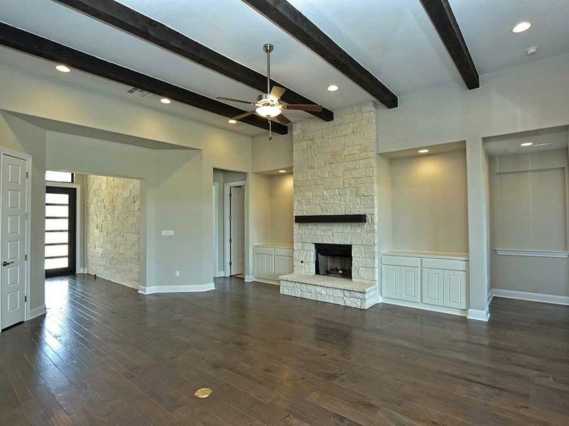 Representative unfurnished interior of a home built from the Santa Barbara II by Giddens Homes in Scofield Farms Estates, Georgetown (Image 141).