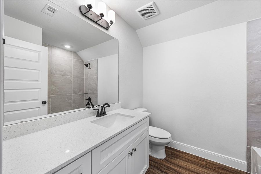 Furnished interior view inside a new home in Encino Estates, Dayton (Image 11).