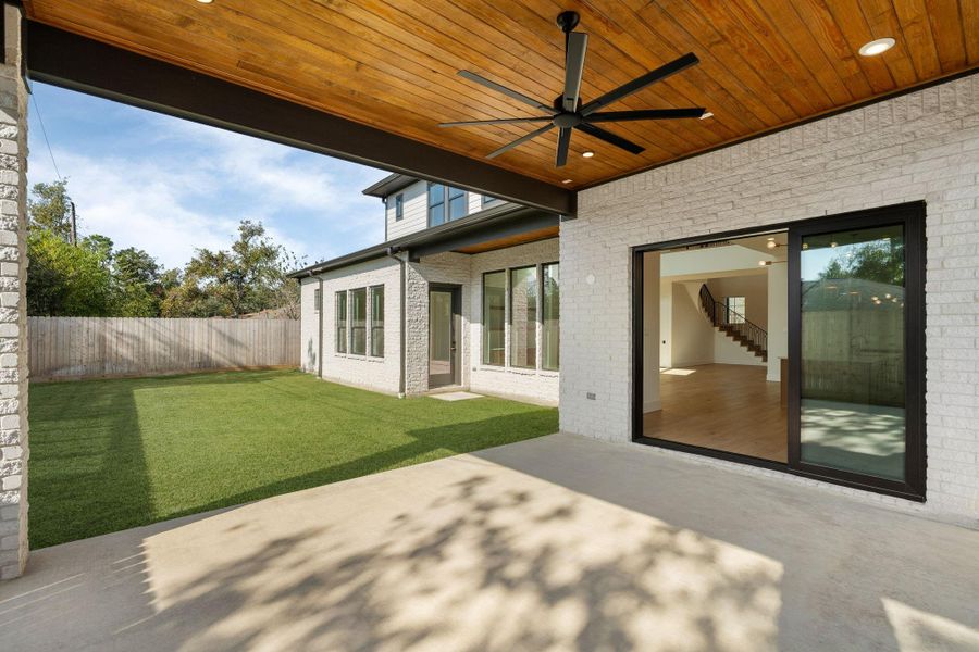 Exterior details and patio area of a home in , Houston (Image 29).