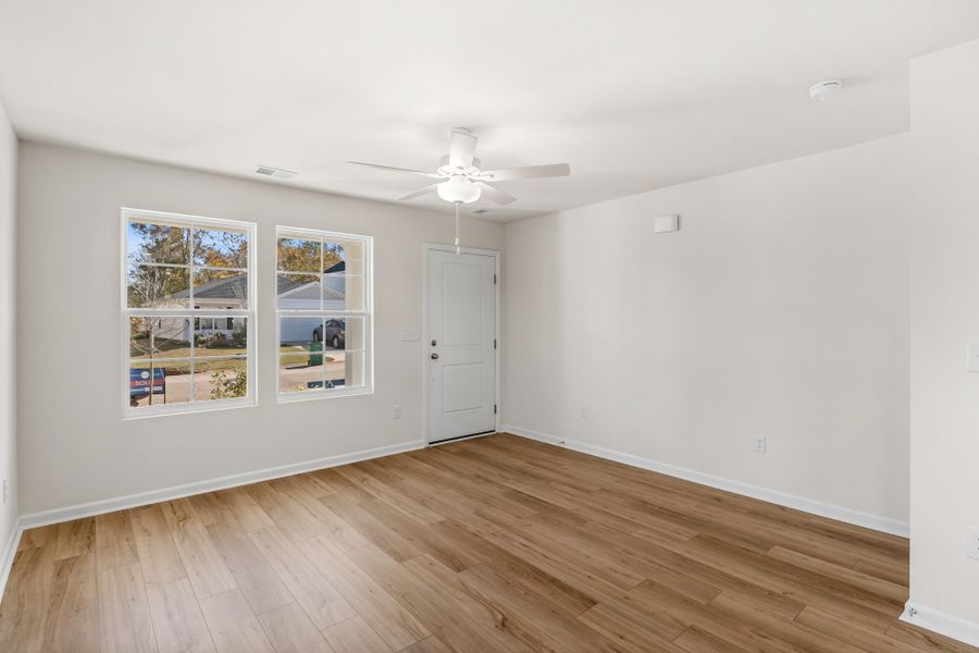 Spacious, unfurnished interior of a new home in Wingate, Inman (Image 15).