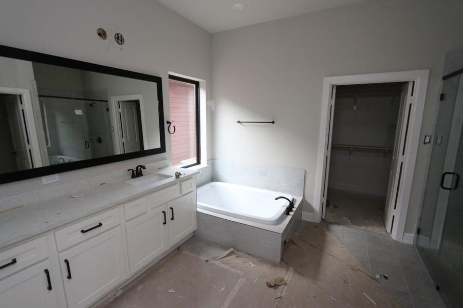 Furnished interior view inside a new home in Indigo 50’ Homesites, Richmond (Image 2). Furnished interior view inside a new home in Indigo 50’ Homesites, Richmond (Image 2).