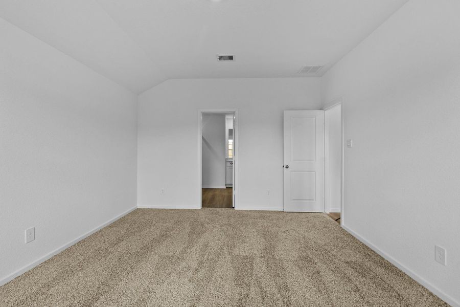 Spacious, unfurnished interior of a new home in Maple Woods, Hockley (Image 20). Spacious, unfurnished interior of a new home in Maple Woods, Hockley (Image 20).