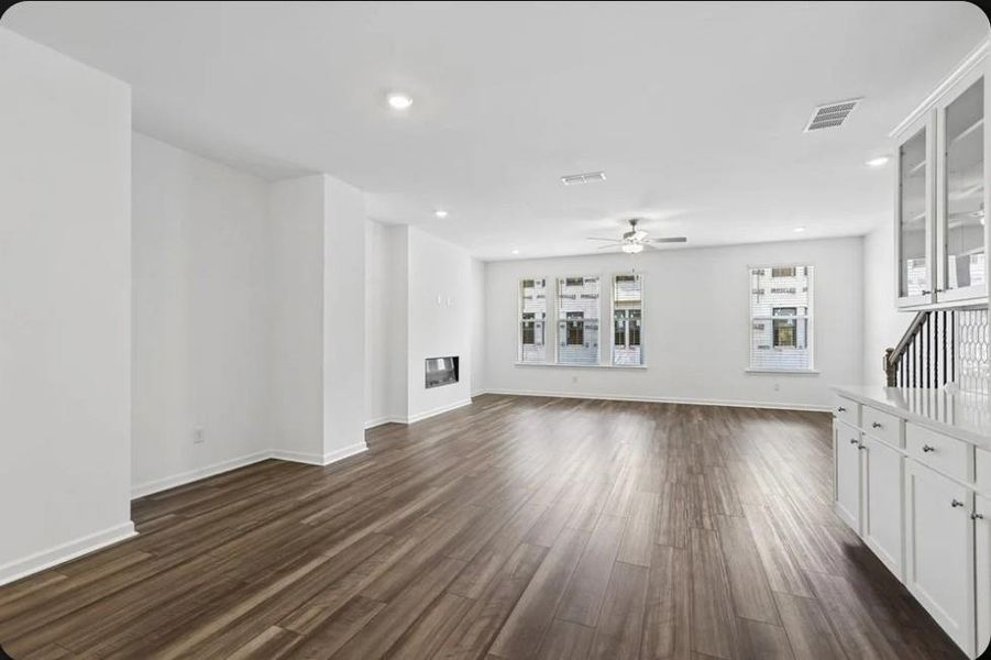 Spacious, unfurnished interior of a new home in Alder Creek, Cumming (Image 20).