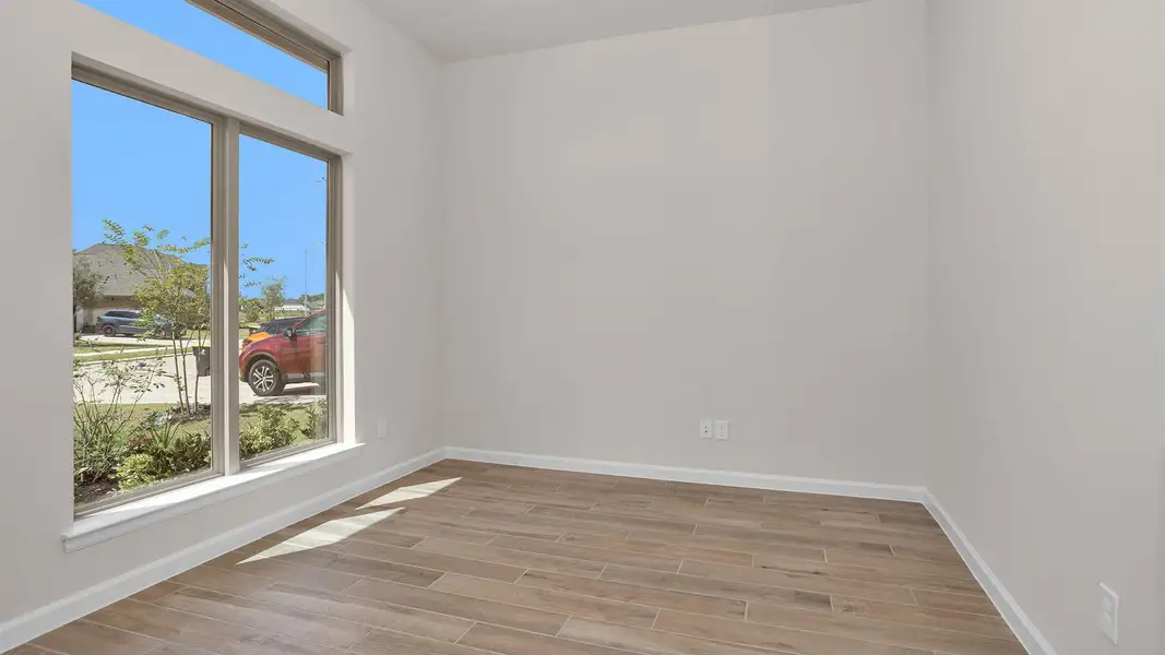 Spacious, unfurnished interior of a new home in Candela South 50', Richmond (Image 7).