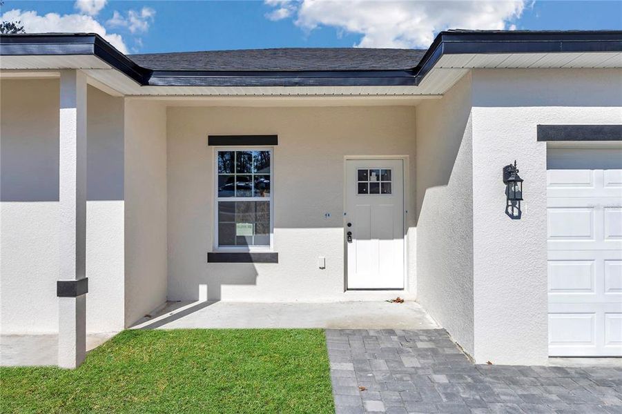 Exterior details and patio area of a home in , Ocala (Image 28).