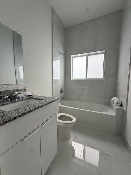 Image 18 of a home in .