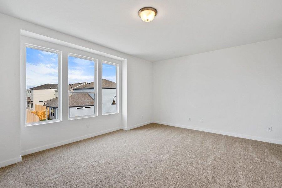 Empty room with light carpet
