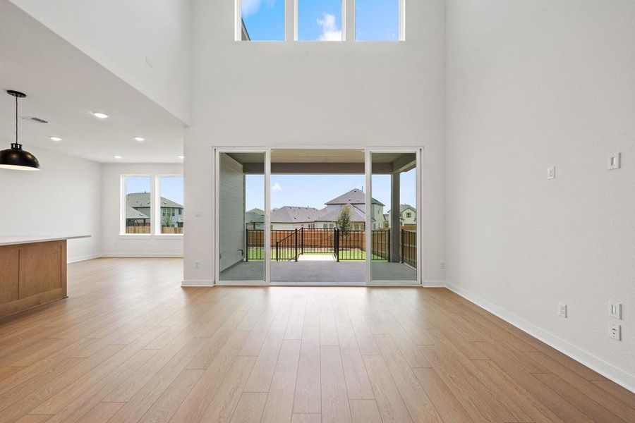 Spacious, unfurnished interior of a new home in Heritage, Dripping Springs (Image 19). Spacious, unfurnished interior of a new home in Heritage, Dripping Springs (Image 19).