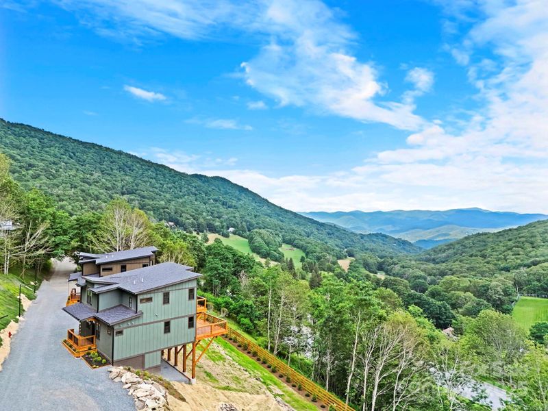 Image 12 of a home in .