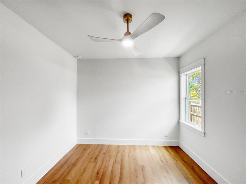 Spacious, unfurnished interior of a new home in , Gulfport (Image 14).