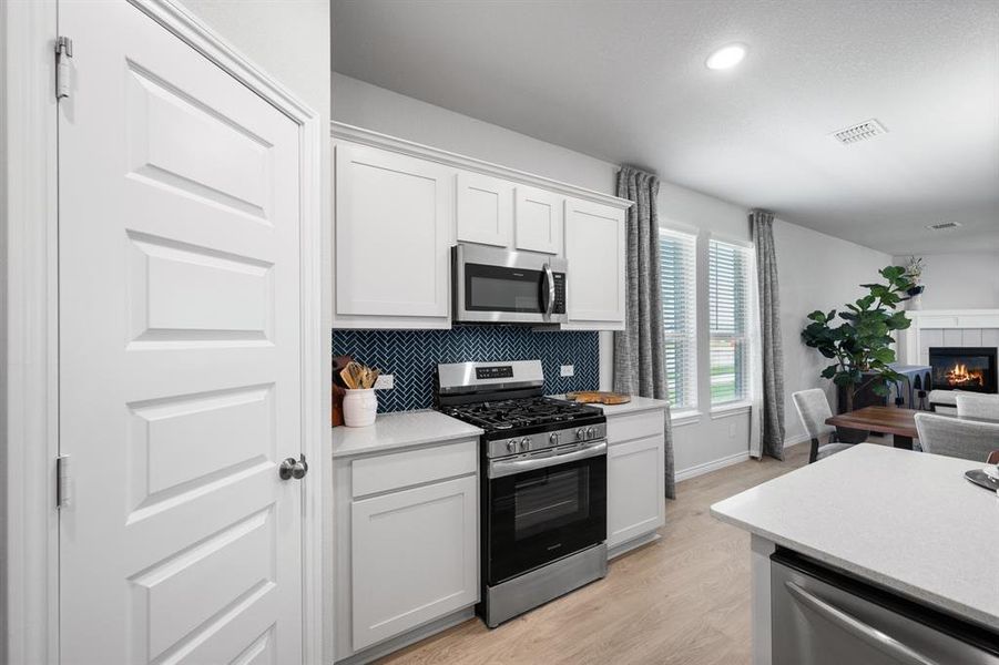 Furnished interior view inside a new home in Baker Farms, Cleburne (Image 13).