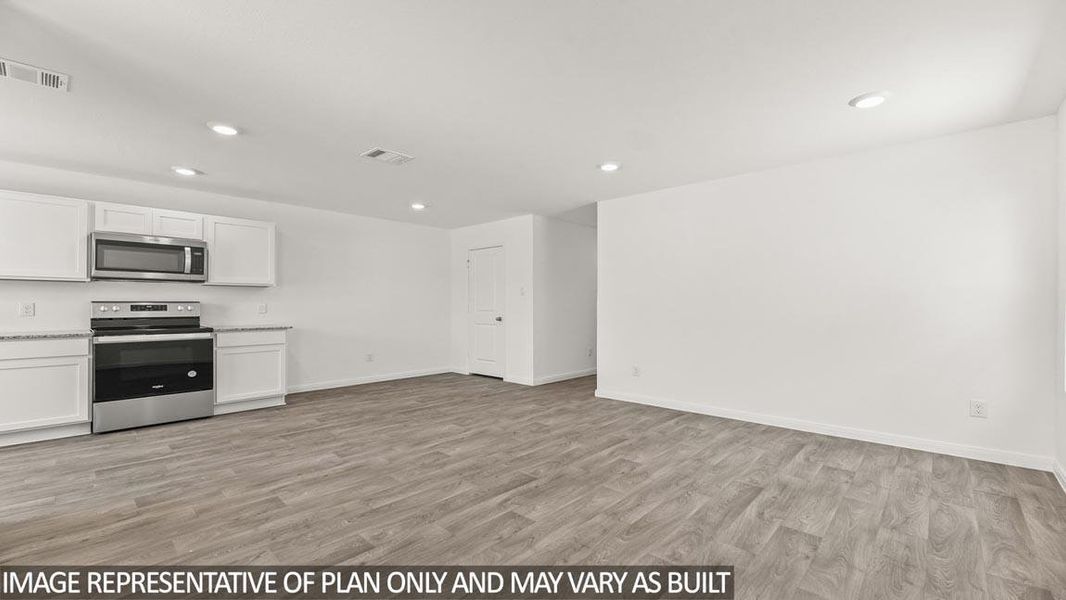 Spacious, unfurnished interior of a new home in Baron Village, Conroe (Image 11). Spacious, unfurnished interior of a new home in Baron Village, Conroe (Image 11).