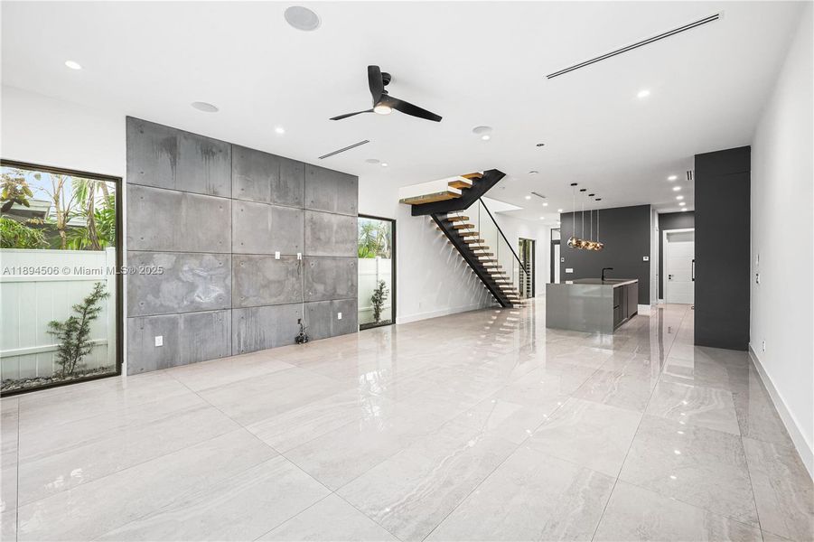 Spacious, unfurnished interior of a new home in , Fort Lauderdale (Image 22). Spacious, unfurnished interior of a new home in , Fort Lauderdale (Image 22).