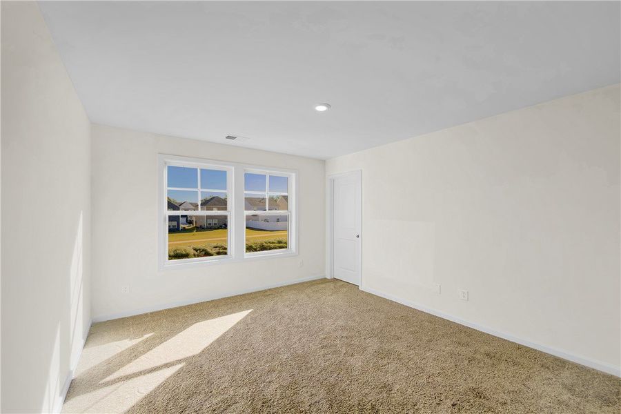 Spacious, unfurnished interior of a new home in Brownstone Park, Easley (Image 18).