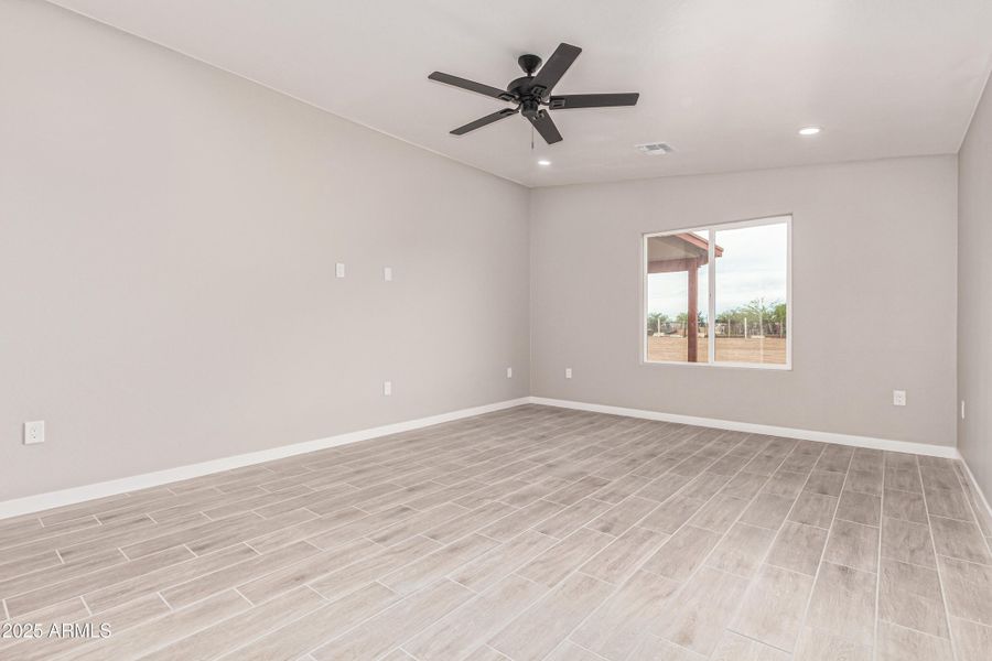 130 S 352nd Dr Tonopah, AZ 85354 130 S 352nd Dr Tonopah, AZ 85354