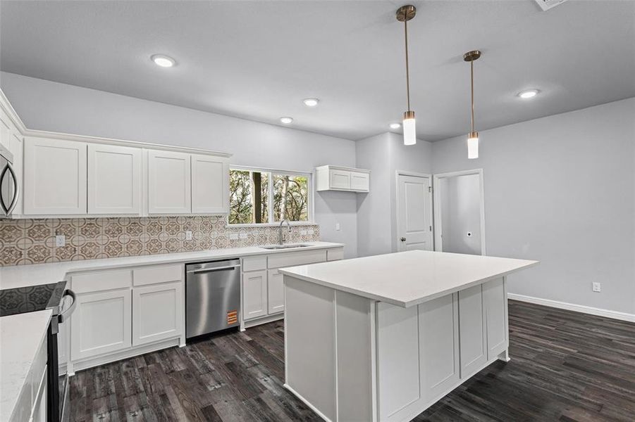 Furnished interior view inside a new home in , Rio Vista (Image 5).