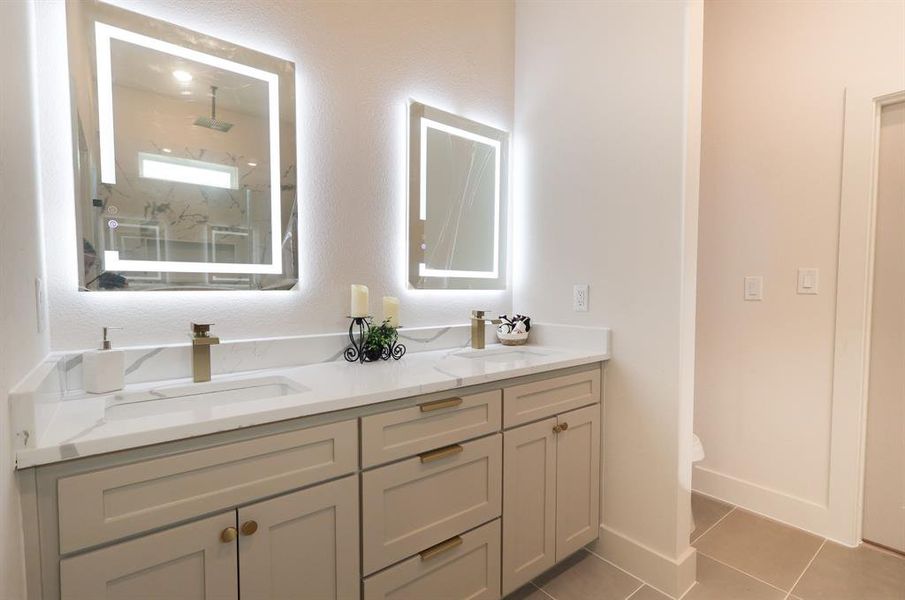 Furnished interior view inside a new home in , Fort Worth (Image 16). Furnished interior view inside a new home in , Fort Worth (Image 16).