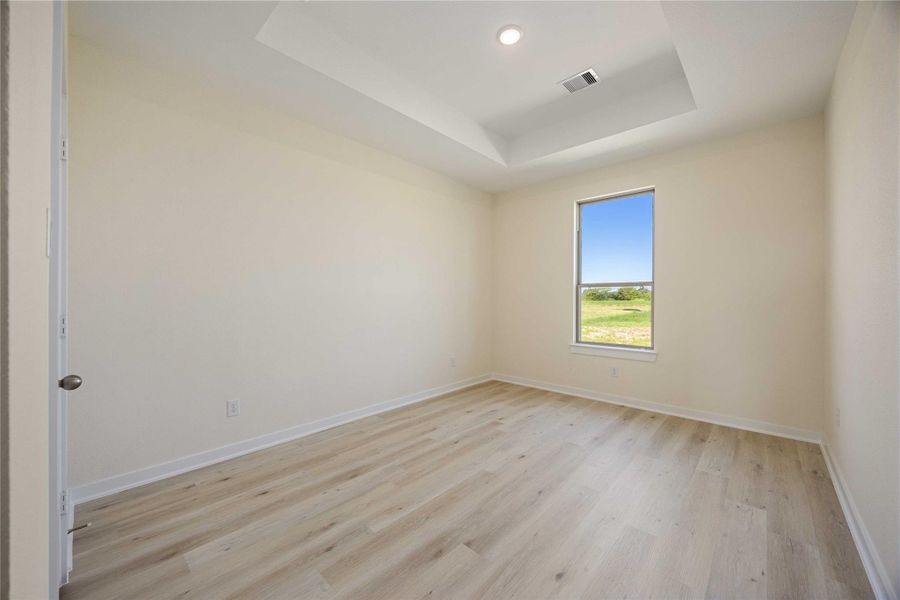 Spacious, unfurnished interior of a new home in Blue Heron Estates, Beasley (Image 17).