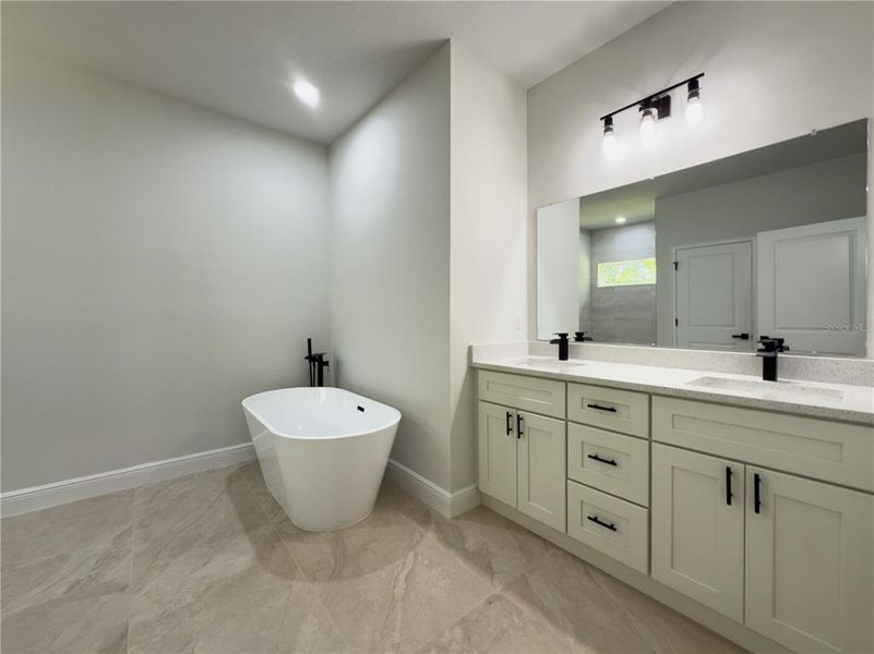 Furnished interior view inside a new home in , Ocala (Image 10).