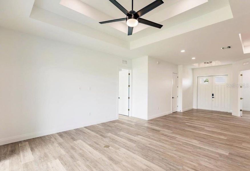 Spacious, unfurnished interior of a new home in , Punta Gorda (Image 16).