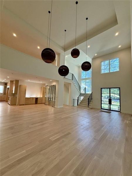 Spacious, unfurnished interior of a new home in , Sandy Springs (Image 69).