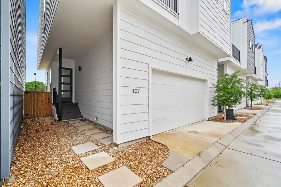 Exterior details and patio area of a home in , Houston (Image 4).