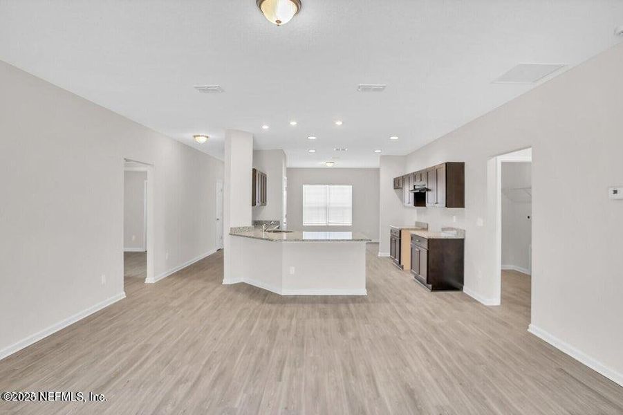 Spacious, unfurnished interior of a new home in , Jacksonville (Image 11).