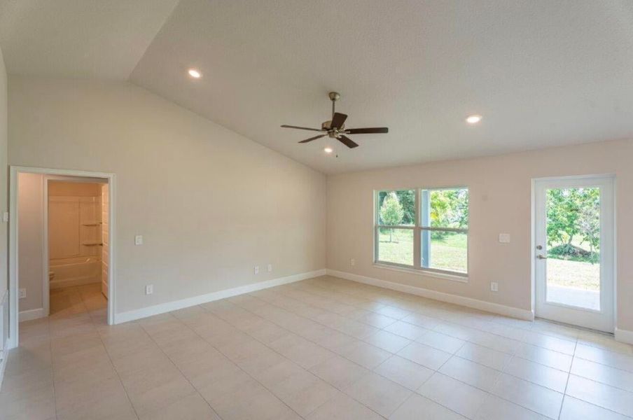 Spacious, unfurnished interior of a new home in Lakewood Park, Fort Pierce (Image 14). Spacious, unfurnished interior of a new home in Lakewood Park, Fort Pierce (Image 14).