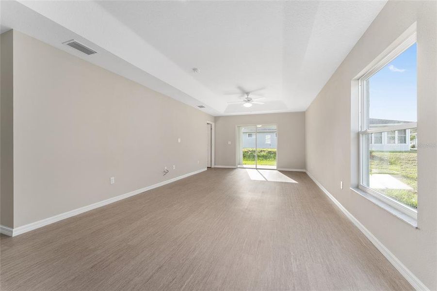 Spacious, unfurnished interior of a new home in , Floral City (Image 47).
