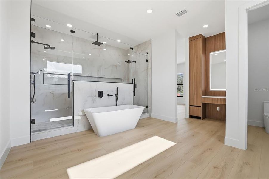 Furnished interior view inside a new home in , Tampa (Image 51).