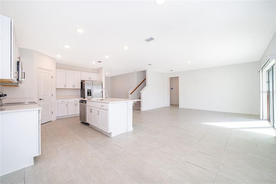 Furnished interior view inside a new home in Marion Creek, Haines City (Image 6). Furnished interior view inside a new home in Marion Creek, Haines City (Image 6).
