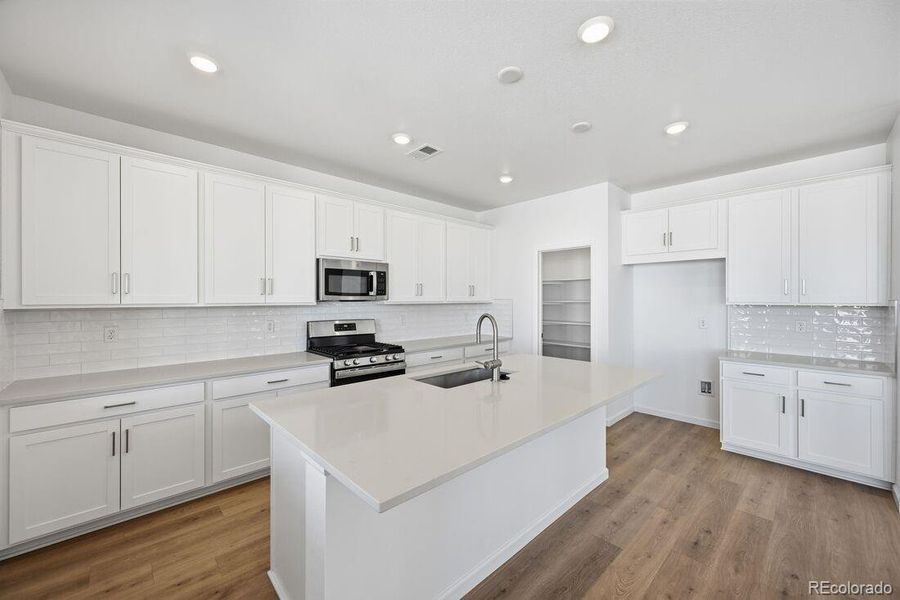 16657 W 92nd Place ~ Ready Now 16657 W 92nd Place ~ Ready Now