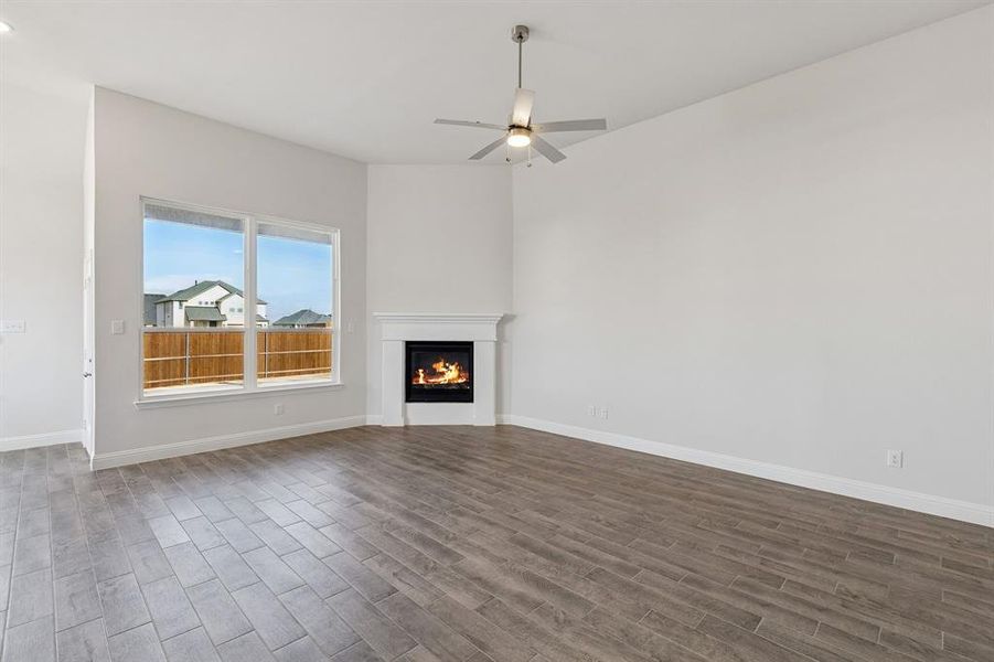 Spacious, unfurnished interior of a new home in Bellagio, Forney (Image 21).