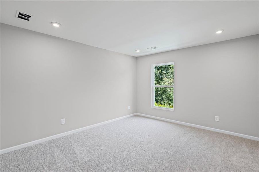 Spacious, unfurnished interior of a new home in Villas at Gold Creek, Dawsonville (Image 32).