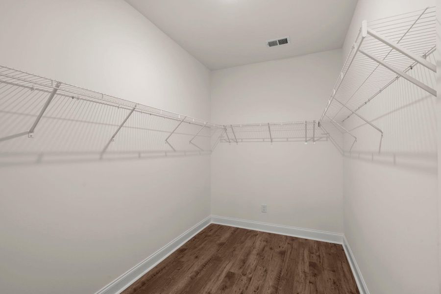 Spacious, unfurnished interior of a new home in , Hollywood (Image 42).