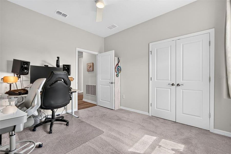 Furnished interior view inside a new home in Star Farms at Lakewood Ranch, Bradenton (Image 50). Furnished interior view inside a new home in Star Farms at Lakewood Ranch, Bradenton (Image 50).