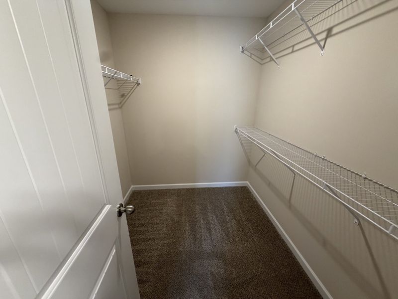 Spacious, unfurnished interior of a new home in Stillwater, Tullahoma (Image 19).