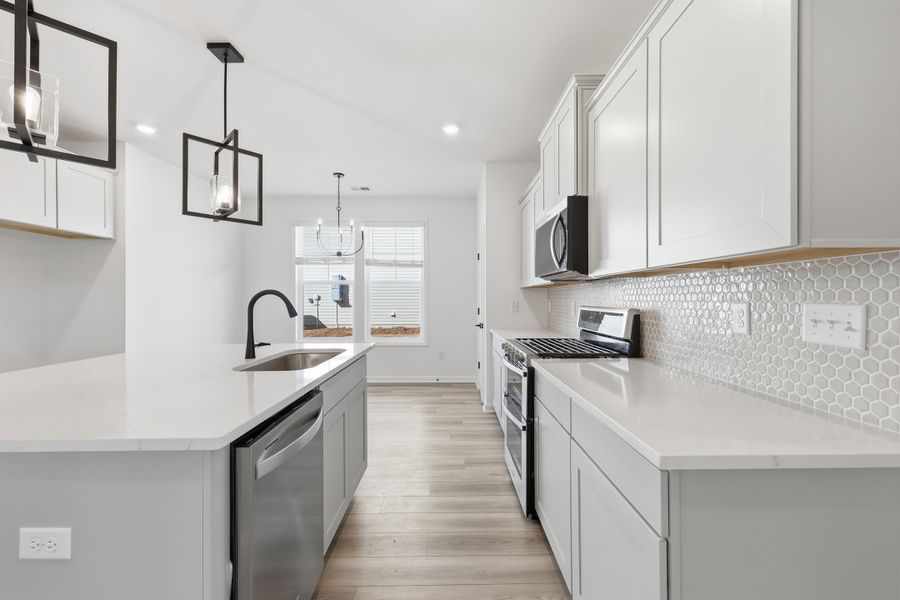 Representative furnished interior of a home built from the Grayson II by Great Southern Homes in Edgefield, Loris (Image 10).