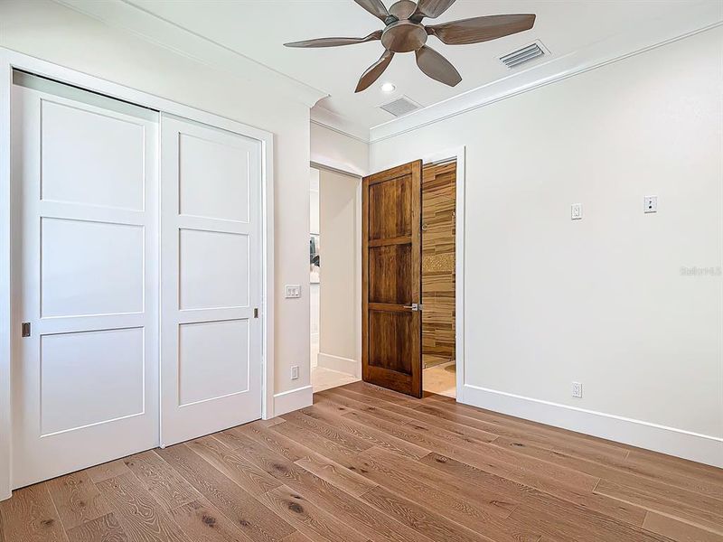 Spacious, unfurnished interior of a new home in , Fort Myers (Image 24).