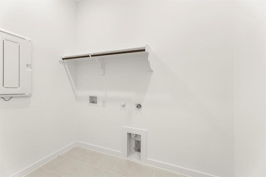 14. 7112 Bergamot - Utility