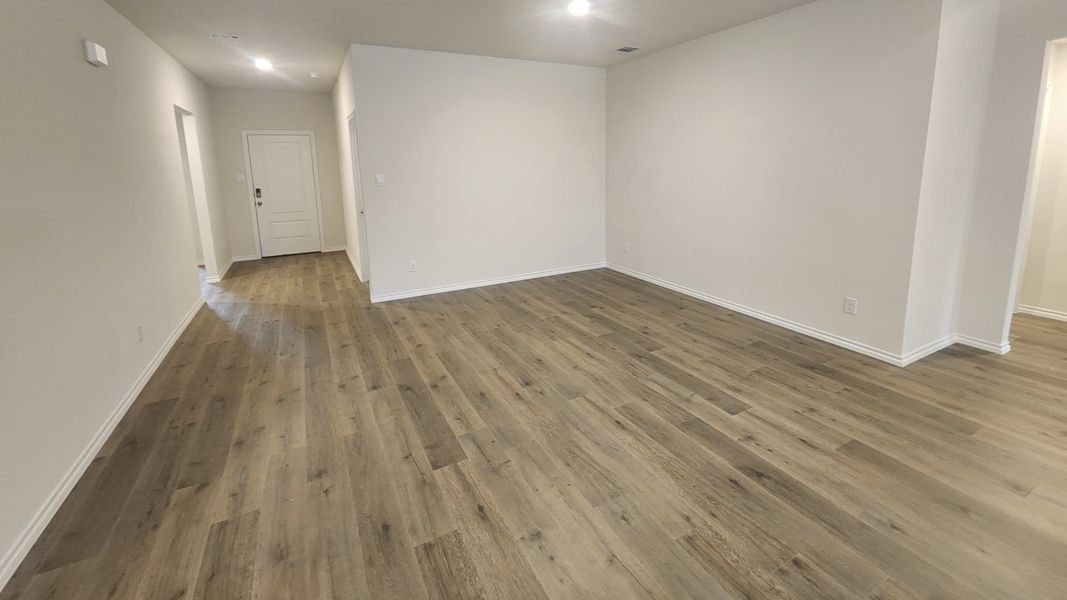 Spacious, unfurnished interior of a new home in Waverly Estates, Josephine (Image 6).