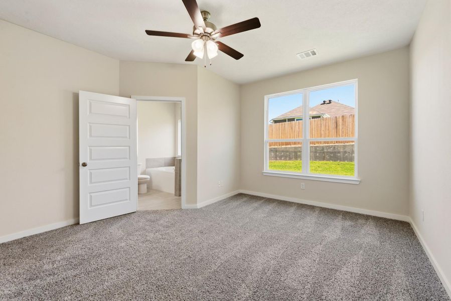 Spacious, unfurnished interior of a new home in , Brenham (Image 19). Spacious, unfurnished interior of a new home in , Brenham (Image 19).