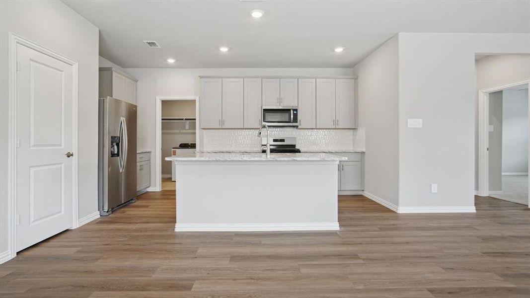 Photo is not of the actual home, but is an inspirational photo of builder’s model home and may depict options, furnishings, and/or decorator features that are not included. Photo is not of the actual home, but is an inspirational photo of builder’s model home and may depict options, furnishings, and/or decorator features that are not included.