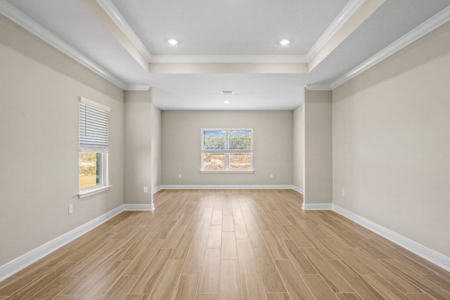 Spacious, unfurnished interior of a new home in Lake Merial, Panama City (Image 13). Spacious, unfurnished interior of a new home in Lake Merial, Panama City (Image 13).