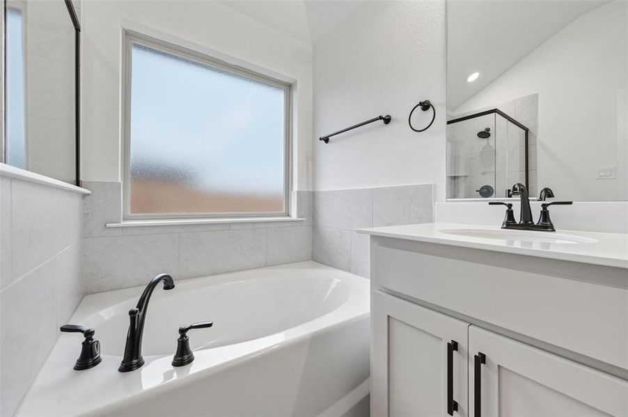 Close-up of interior finishes inside a home in Trail Creek, Cleburne (Image 19). Close-up of interior finishes inside a home in Trail Creek, Cleburne (Image 19).