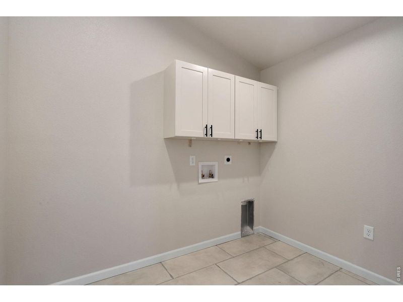 Spacious, unfurnished interior of a new home in , Denver (Image 24).