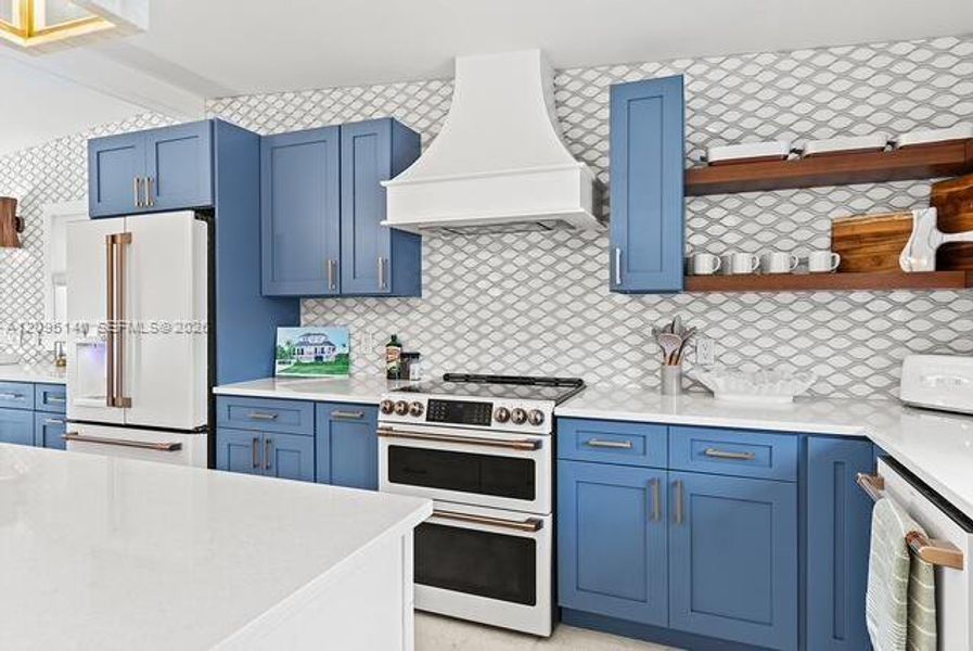 Furnished interior view inside a new home in , Islamorada, Village of Islands (Image 18).