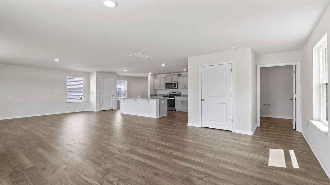 Spacious, unfurnished interior of a new home in Durbin Meadows, Fountain Inn (Image 20). Spacious, unfurnished interior of a new home in Durbin Meadows, Fountain Inn (Image 20).
