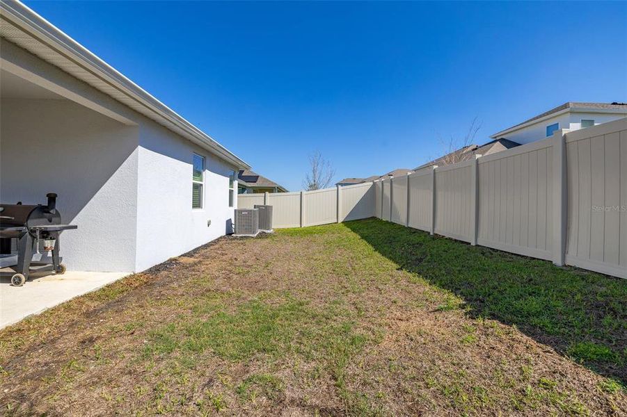 Exterior details and patio area of a home in Hartwood Landing, Clermont (Image 31).