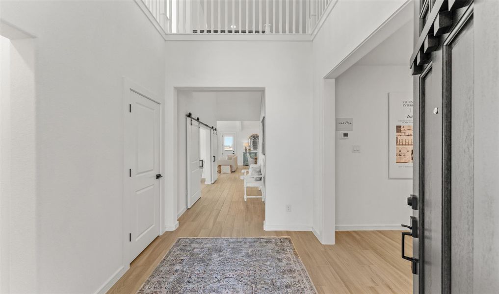 Welcoming foyer (*Photo not of actual home and used for illustration purposes only.)